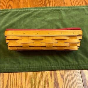 Longaberger Cracker Basket w/Red Cloth Liner & Plastic Protector made 2005